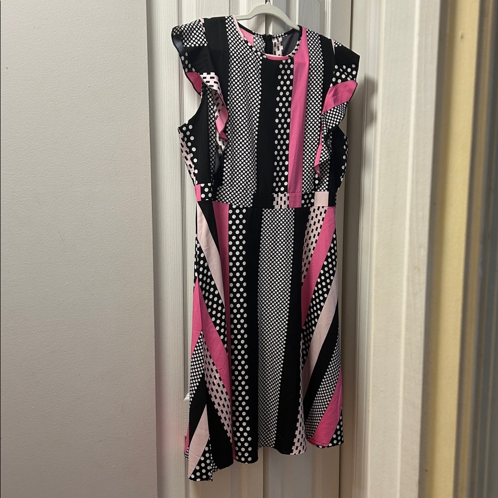 Black white pink ruffle trim lightweight dress Sz XL